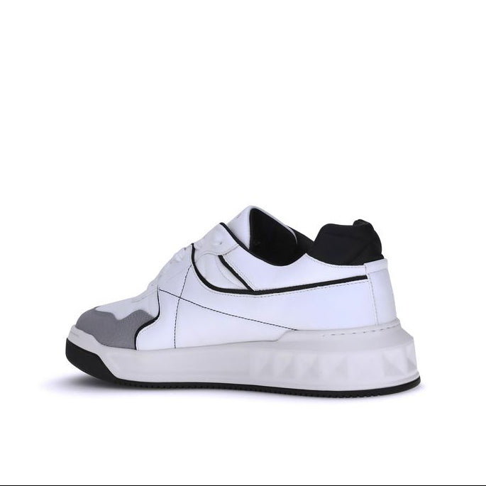 Valentino Garavani One Stud Low-Top Sneakers